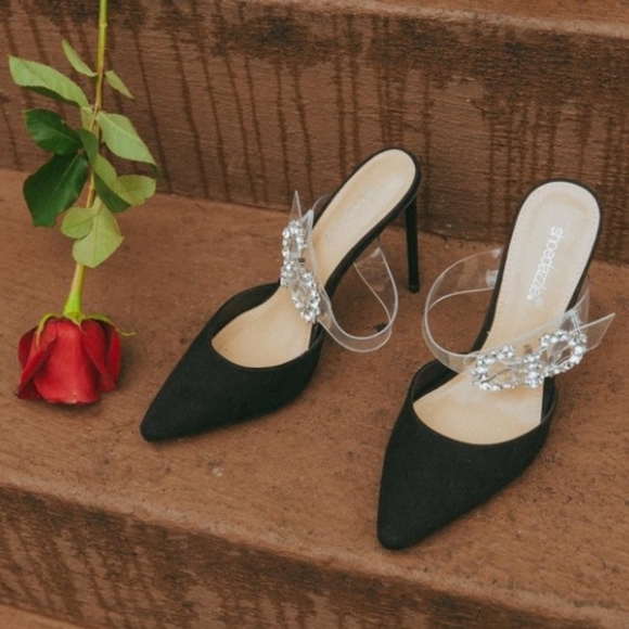 High Heels Black Pump - Picture 9 of 11